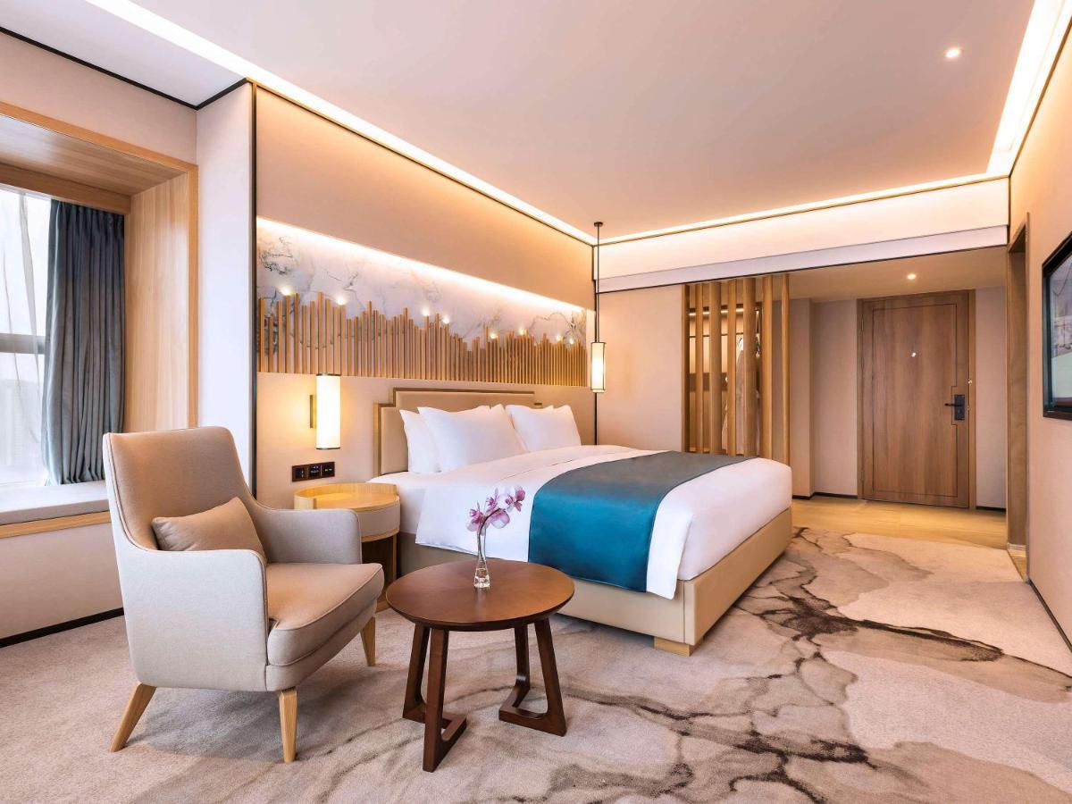 Mercure Chengdu Huapaifang Экстерьер фото