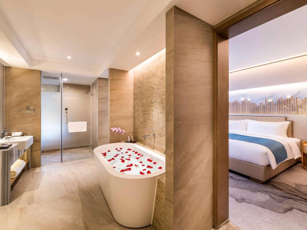 Mercure Chengdu Huapaifang Экстерьер фото