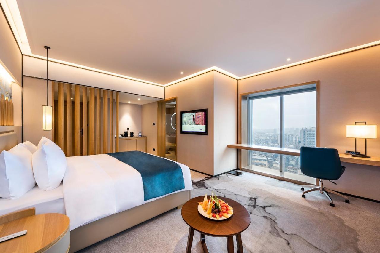 Mercure Chengdu Huapaifang Экстерьер фото
