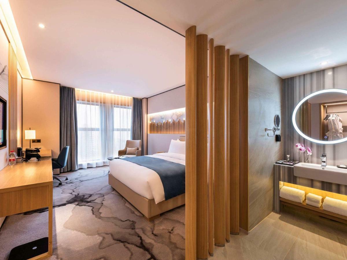 Mercure Chengdu Huapaifang Экстерьер фото