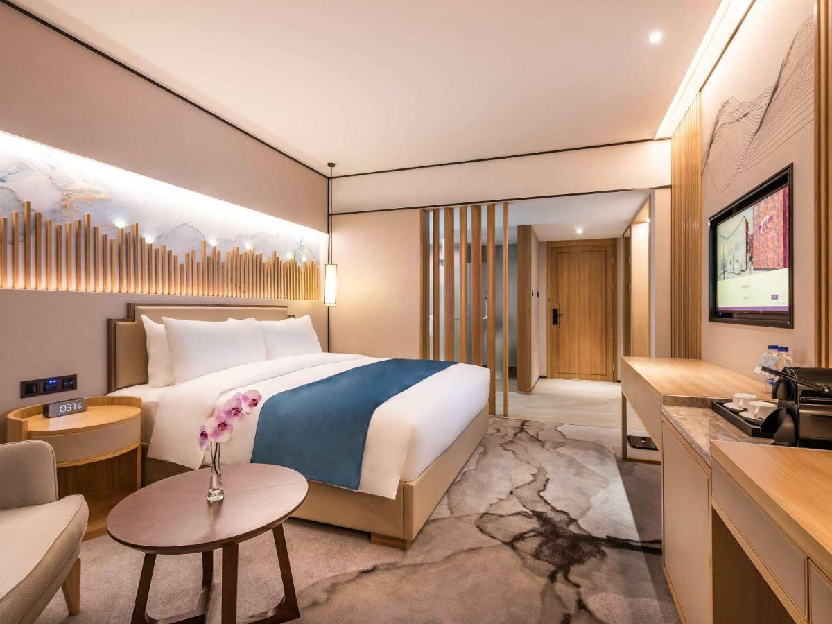 Mercure Chengdu Huapaifang Экстерьер фото