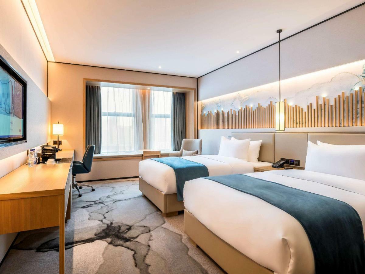 Mercure Chengdu Huapaifang Экстерьер фото