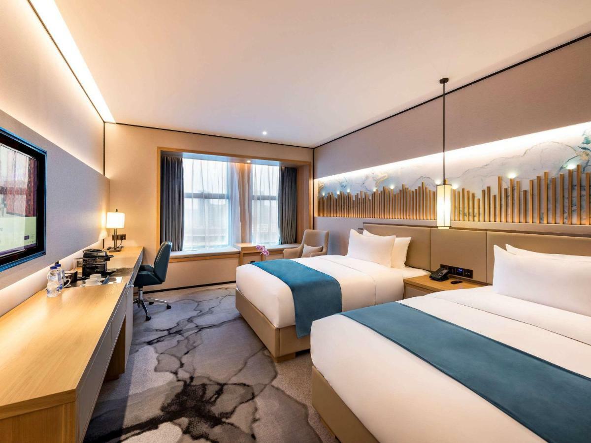 Mercure Chengdu Huapaifang Экстерьер фото